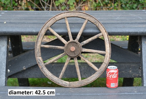 Vintage old wooden - cart, wagon