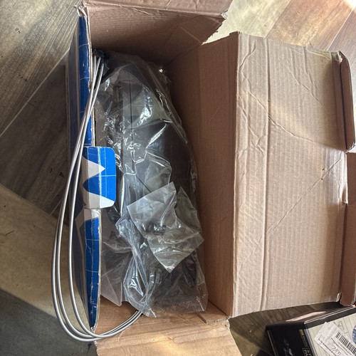 Right wing mirror fits - wing,