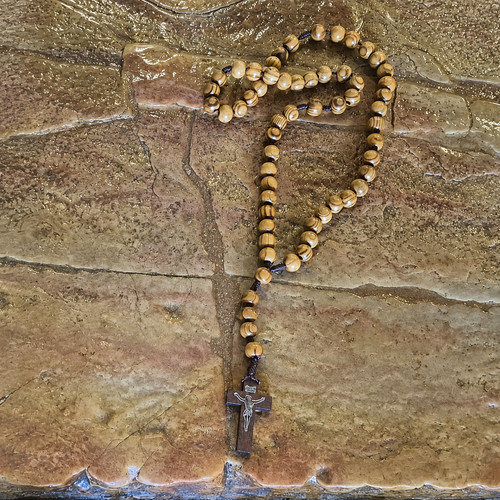 Holy land olive wood cross - olive,