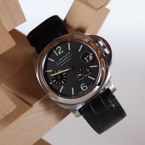 Panerai luminor power reserve - luminor,