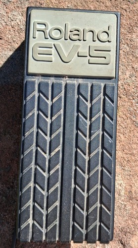 Roland volume expression - volume/,