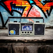 Vintage KNSTAR Portable World