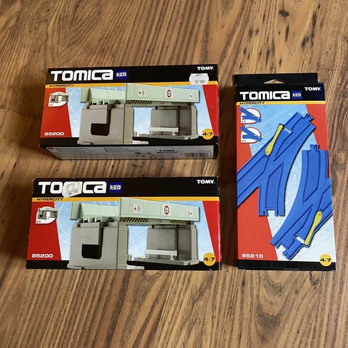 Tomy tomica hypercity - tomica, train