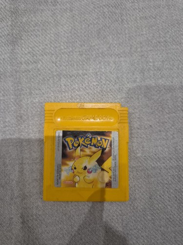 Pokemon yellow game boy - yellow,