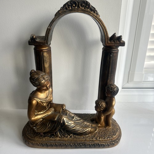 Vintage crosa mother reading - crosa,
