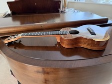 Barnes & Mullins Tenor Ukulele