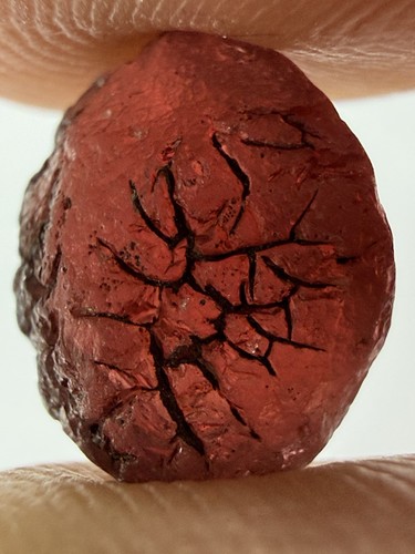 Natural garnet - 6.1,