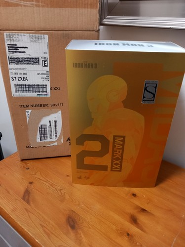 Hot toys iron man mark - toys,