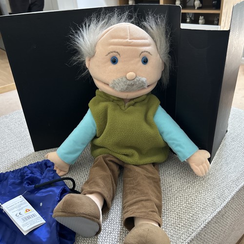 The puppet hand - the,