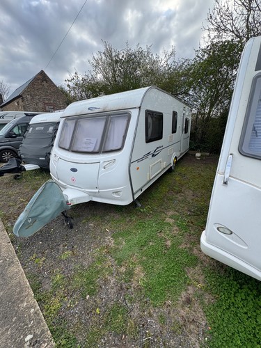 Coachman berth caravan - coachman,
