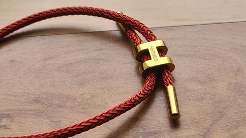 White adjustable hermes - white,