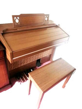 YAMAHA ELECTONE C-35 with stool