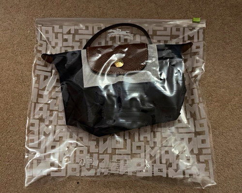 Brand new longchamp mini - brand, le