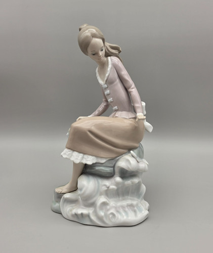 Figurine lladro at the - -,
