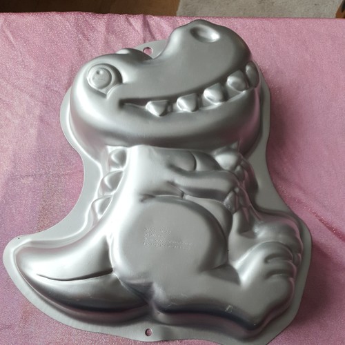 Wilton animal shape - wilton, dinosaur