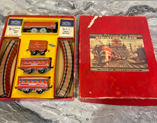 ZE112:  Mettoy Miniature