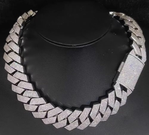 Iced out cuban vvs lab - out,