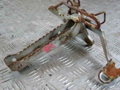 Yamaha blaster 200 right foot - yamaha,