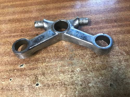 Norton yoke top fork - norton,