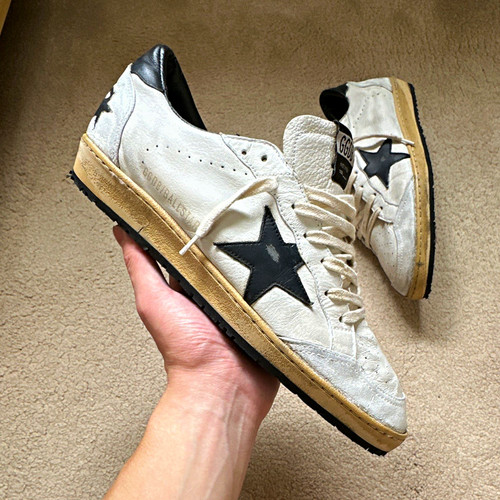 Golden goose ball - goose, star