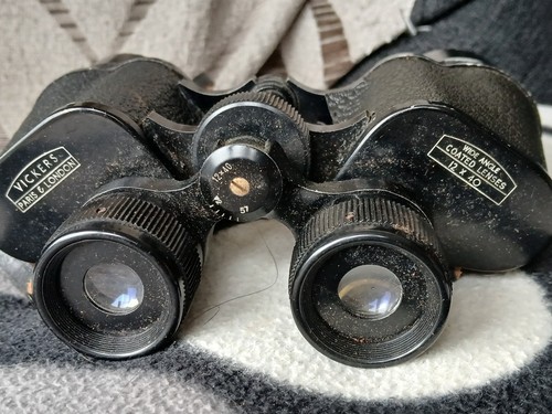 Vickers paris london x - &,