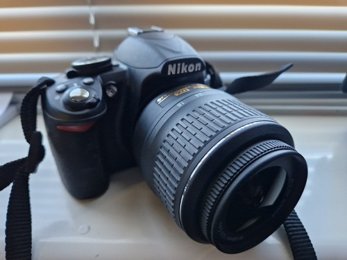 Nikon d3100 2mp - 14.2mp, digital
