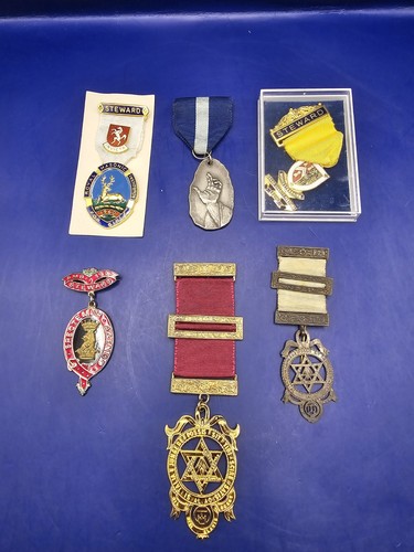 Vintage masonic regalia medal - masonic,