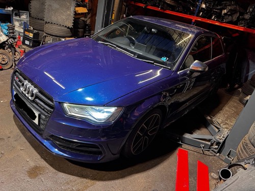 Breaking audi s3 - 8v, replica