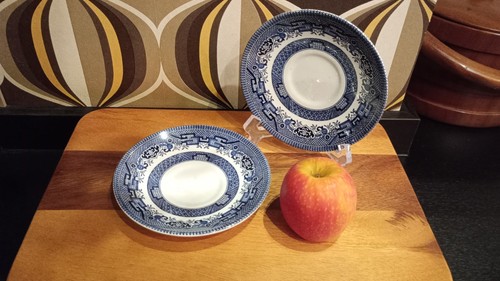 Churchill england saucers blue - churchill,