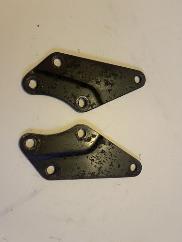 Pair front engine - of,