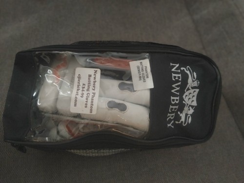 Newbery phantom batting gloves - newbery,