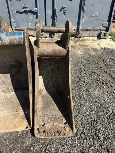 Trenching bucket 200mm - bucket,