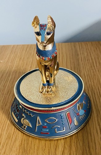 Pair franklin mint egyptian - of,