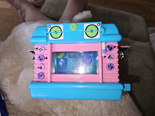 Jammin hamster house - hamster,