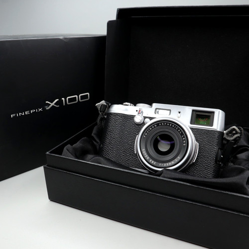 Fujifilm finepix x100 - fujifilm,