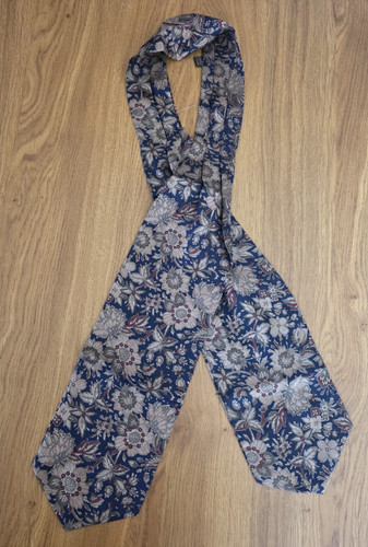 Blue floral silk - silk, cravat