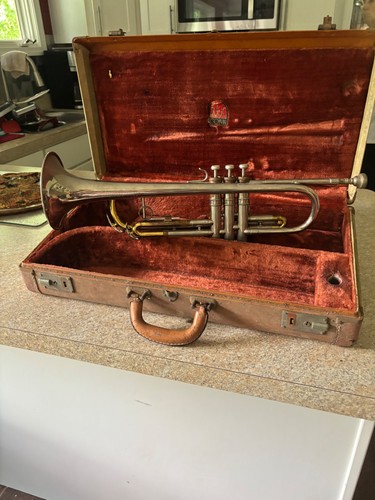 Vintage conn 28a - c.g.,