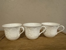 Wedgwood 'Strawberry And Vine'