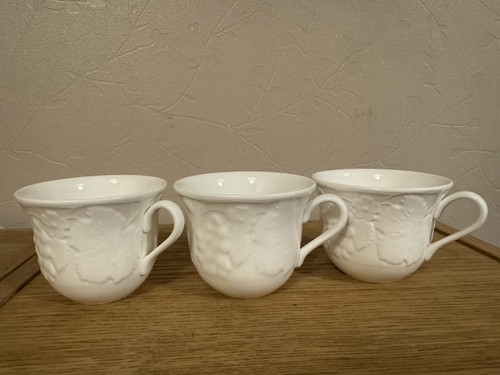 Wedgwood strawberry and vine - wedgwood,