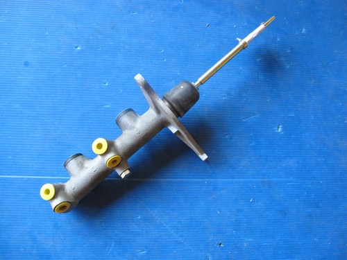 Tandem brake master - tandem, cylinder
