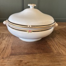 Wedgewood Clio fine bone china