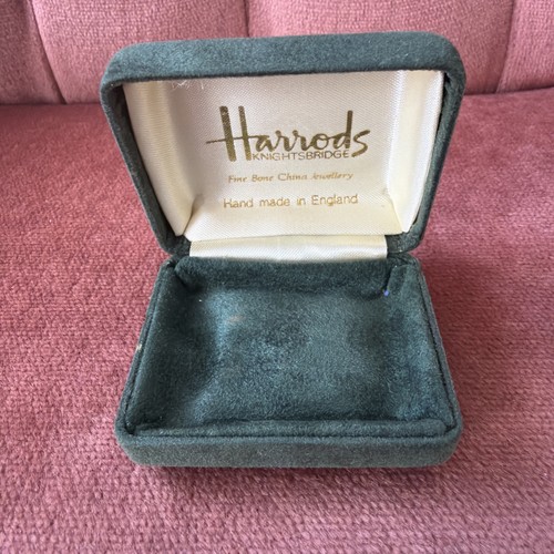 Harrods vintage jewellery box - vintage,