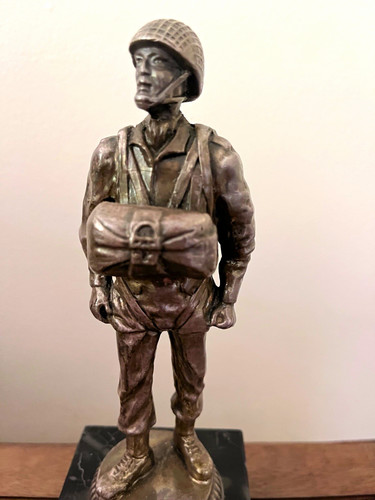 Solid bronze soldier - solid,