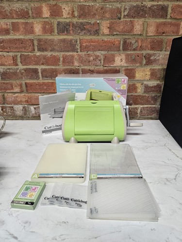 Cuttlebug manual die cutting - manual, &