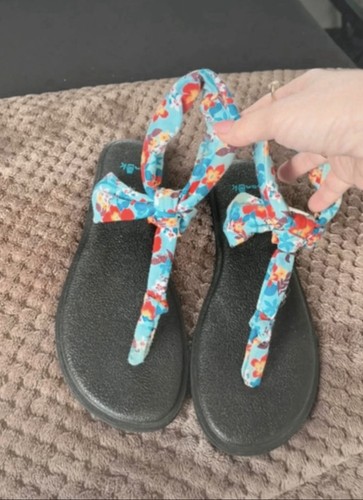 Gorgeous sanuk walking sandals - sanuk,