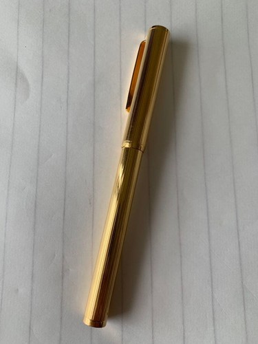 Dunhill gold fountain pen - gold,