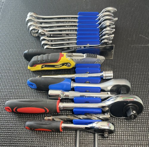 Rodded tool divider - rodded,