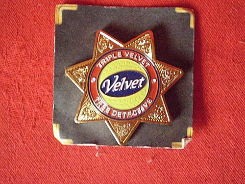 Triple velvet tree detective - ,
