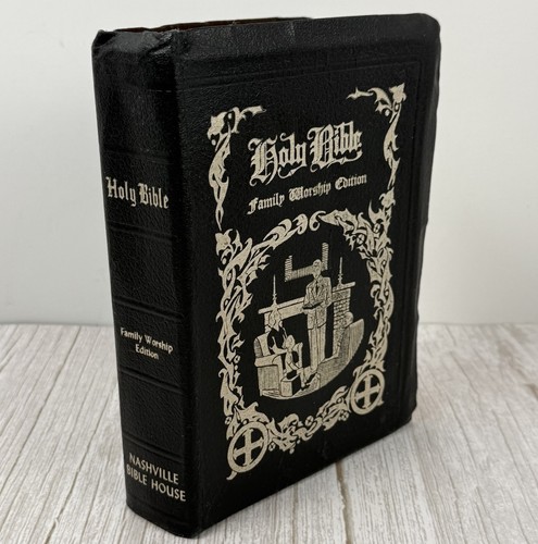 Vintage holy bible nashville - bible,