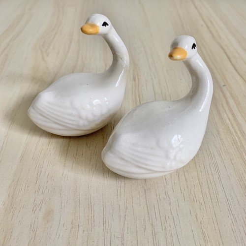 Vintage pair ceramic geese - pair,